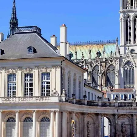 아파트 Le Duplex De Barres Aux Portes De La Place Stanislas 낭시